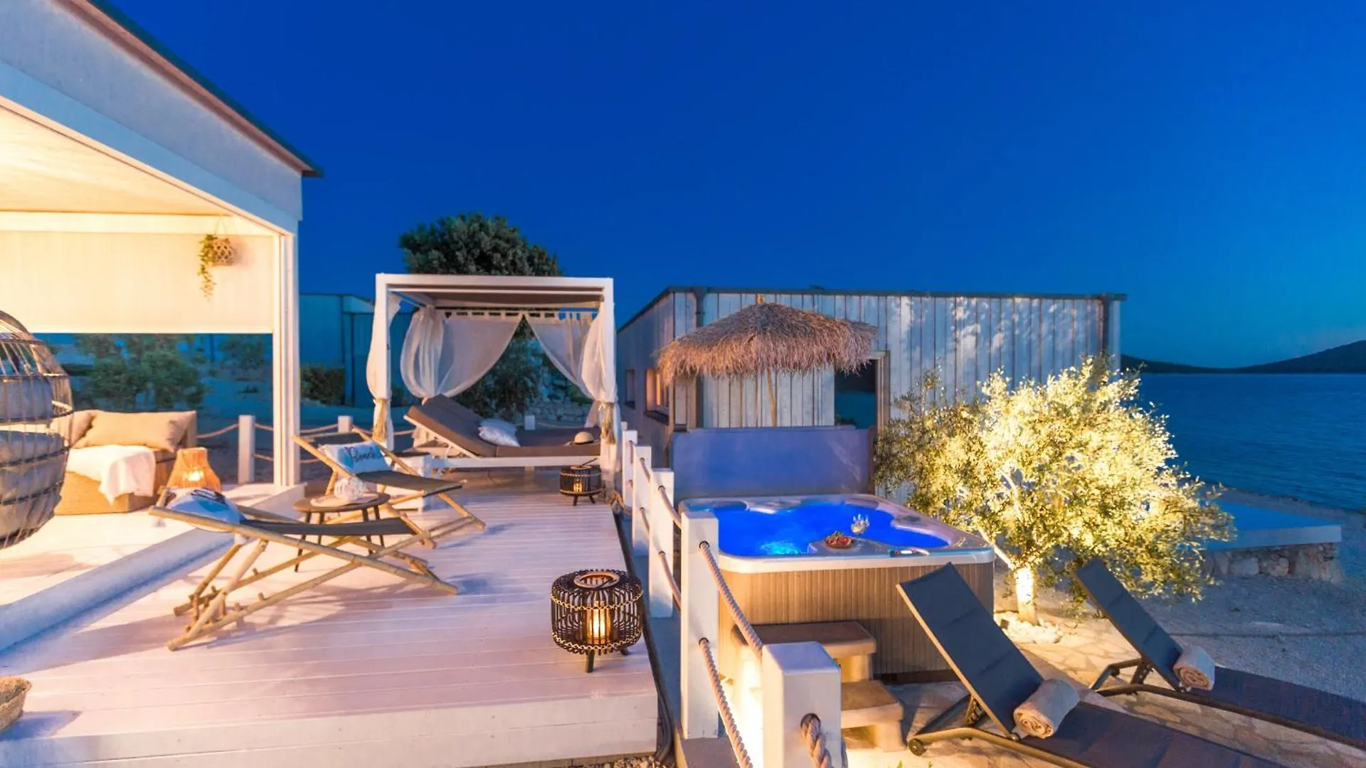 Buqez Eco Resort - Villa 18 - Direkt Am Strand Drage